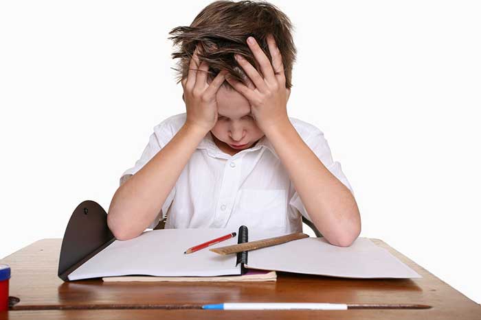 ¿Cuáles son las causas del bajo rendimiento escolar en matemáticas y cómo mejorarlo?